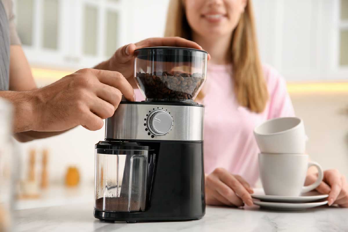 Burr vs. Blade Coffee Grinders Solai Coffee